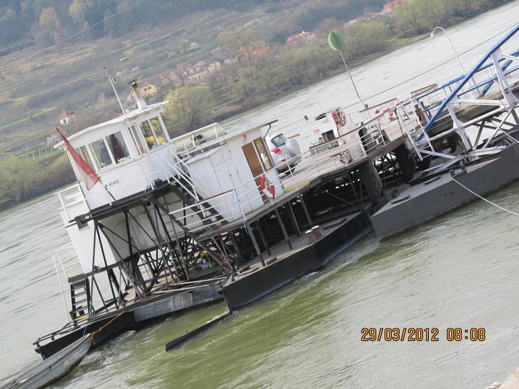 Hotel Restaurant Wachauerhof Spitz an der Donau Exterior foto